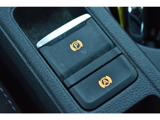 Skoda Octavia 1.0 TSI 110PK Sport Business | APP. CONNECT | CRUISE CONTROL | NAVIGATIE | FULL LED | DAB+ | AIRCO ActivLease financial lease