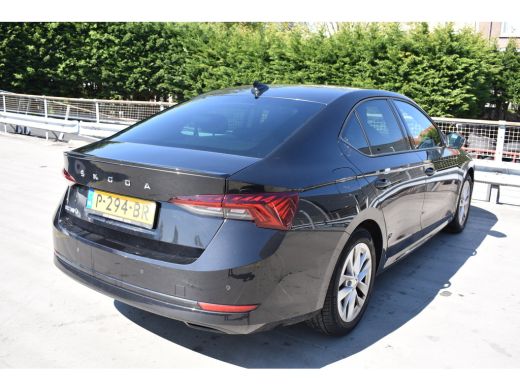 Skoda Octavia 1.0 TSI 110PK Sport Business | APP. CONNECT | CRUISE CONTROL | NAVIGATIE | FULL LED | DAB+ | AIRCO ActivLease financial lease