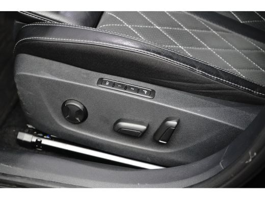 Skoda Octavia Combi 1.4 TSI 245 pk RS iV PHEV Business 6-DSG | Heads-up | Elektrische geheugen stoel | Achterui... ActivLease financial lease