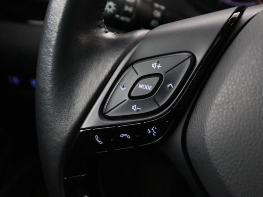 Toyota C-HR 2.0 Hybrid First Edition | Stoelverwarming | Adaptive cruise | Camera | Carplay | JBL Sound | Key... ActivLease financial lease