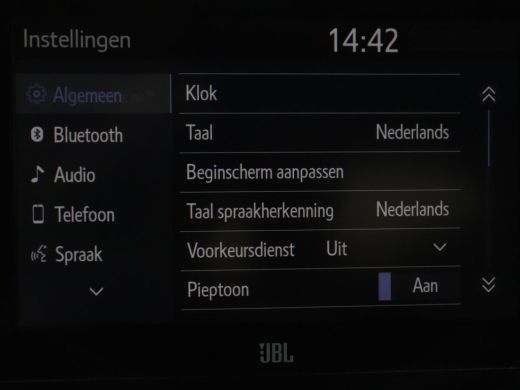 Toyota C-HR 2.0 Hybrid First Edition | Stoelverwarming | Adaptive cruise | Camera | Carplay | JBL Sound | Key... ActivLease financial lease