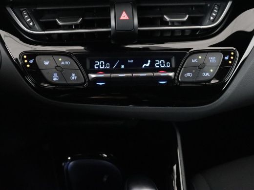 Toyota C-HR 2.0 Hybrid First Edition | Stoelverwarming | Adaptive cruise | Camera | Carplay | JBL Sound | Key... ActivLease financial lease