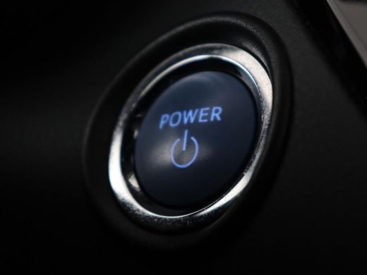 Toyota C-HR 2.0 Hybrid First Edition | Stoelverwarming | Adaptive cruise | Camera | Carplay | JBL Sound | Key... ActivLease financial lease