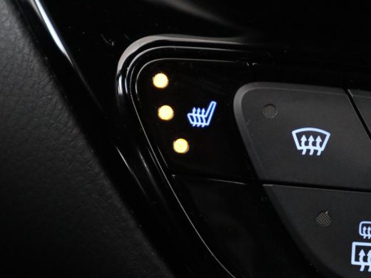 Toyota C-HR 2.0 Hybrid First Edition | Stoelverwarming | Adaptive cruise | Camera | Carplay | JBL Sound | Key... ActivLease financial lease