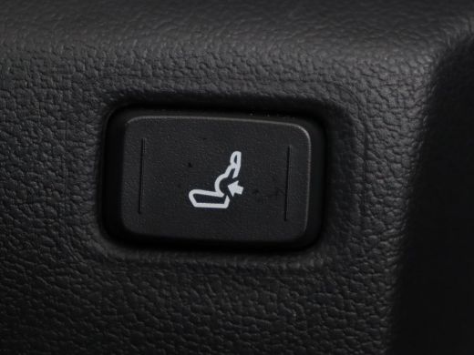 Toyota C-HR 2.0 Hybrid First Edition | Stoelverwarming | Adaptive cruise | Camera | Carplay | JBL Sound | Key... ActivLease financial lease