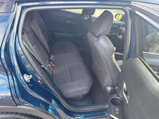 Toyota C-HR 2.0 Hybrid Style | 06-10141018 Voor meer informatie ActivLease financial lease