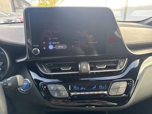 Toyota C-HR 2.0 Hybrid Style | 06-10141018 Voor meer informatie ActivLease financial lease