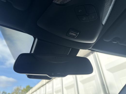 Toyota C-HR 2.0 Hybrid Style | 06-10141018 Voor meer informatie ActivLease financial lease