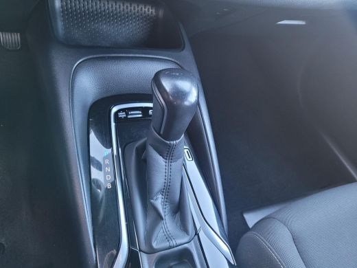 Toyota Corolla Touring Sports 1.8 Hybrid Active ActivLease financial lease