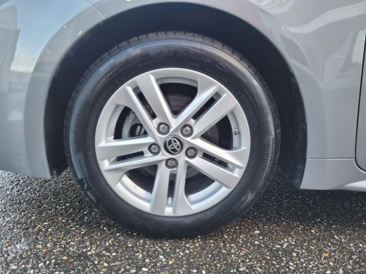 Toyota Corolla Touring Sports 1.8 Hybrid Active ActivLease financial lease