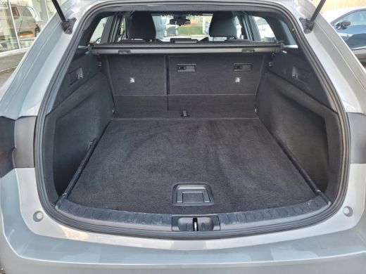 Toyota Corolla Touring Sports 1.8 Hybrid Active ActivLease financial lease