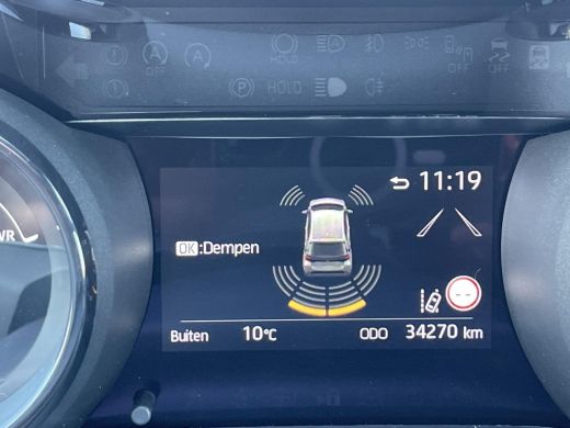 Toyota Yaris 1.5 Hybrid Executive ActivLease financial lease