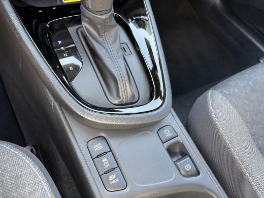 Toyota Yaris Cross 1.5 Hybrid 130 Dynamic Comfort Pack ActivLease financial lease