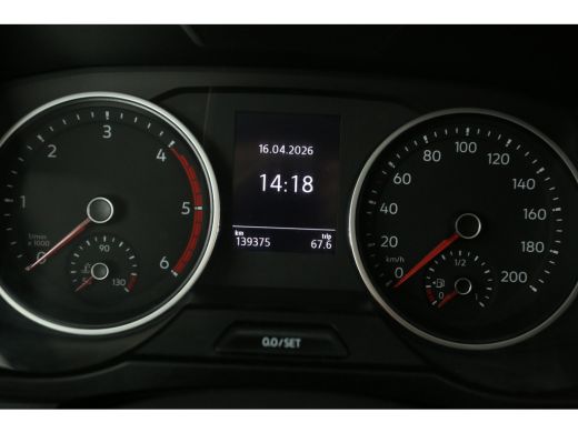 Volkswagen Crafter 2.0 TDI L3H3 140PK | Airco | 3 Zits | Carplay | Parkeersens. ActivLease financial lease