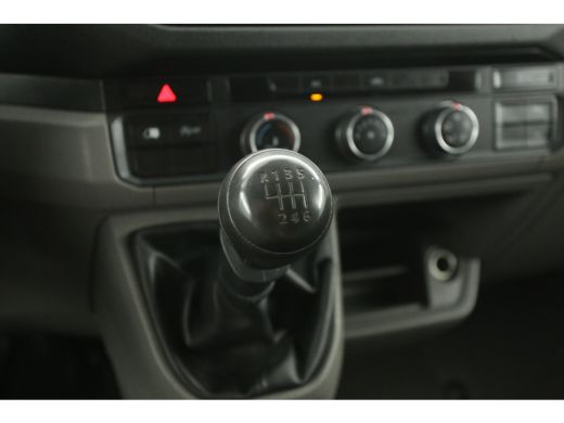 Volkswagen Crafter 2.0 TDI L3H3 140PK | Airco | 3 Zits | Carplay | Parkeersens. ActivLease financial lease