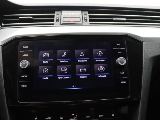 Volkswagen Passat Variant 1.4 TSI PHEV GTE Business 218PK DSG SOH 89,87%, Full led, Trekhaak, Head-up display, Adap... ActivLease financial lease