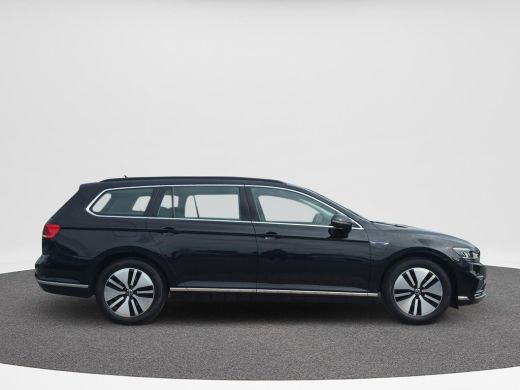 Volkswagen Passat Variant 1.4 TSI PHEV GTE Business | Trekhaak | Lane assist | A.cam | App connect | ActivLease financial lease