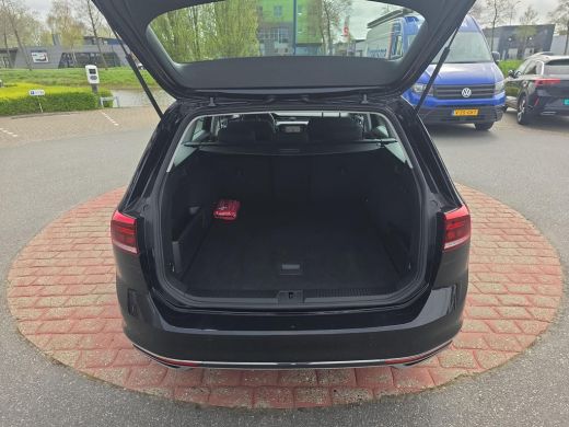 Volkswagen Passat Variant 1.4 TSI PHEV GTE Business | Trekhaak | Lane assist | A.cam | App connect | ActivLease financial lease