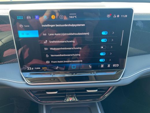 Volkswagen Passat Variant 1.5 eHybrid Business | PHEV | 218 Pk | Trekhaak | Massage stoelen | HUD | ACC | ActivLease financial lease