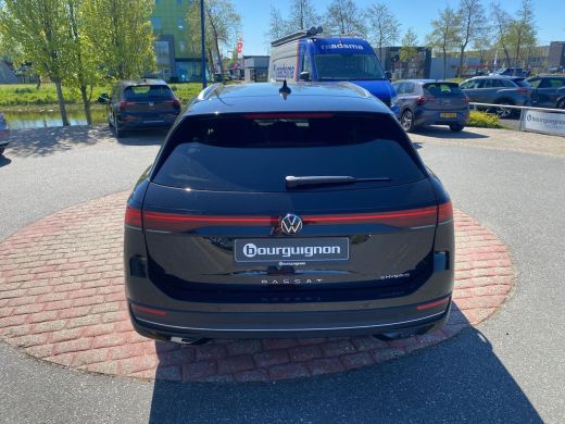 Volkswagen Passat Variant 1.5 eHybrid Business | PHEV | 218 Pk | Trekhaak | Massage stoelen | HUD | ACC | ActivLease financial lease