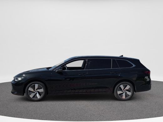 Volkswagen Passat Variant 1.5 eHybrid Business | PHEV | 218 Pk | Trekhaak | Massage stoelen | HUD | ACC | ActivLease financial lease