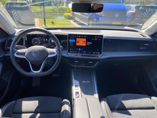 Volkswagen Passat Variant 1.5 eHybrid Business | PHEV | 218 Pk | Trekhaak | Massage stoelen | HUD | ACC | ActivLease financial lease