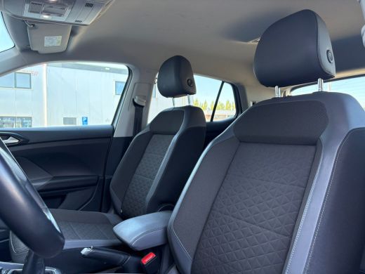 Volkswagen T-Cross 1.0 TSI 110 pk Style | Parkeersensoren | Cruise control adaptief | Navigatie | ActivLease financial lease
