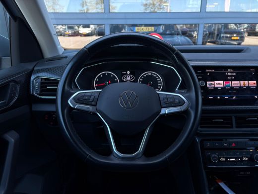 Volkswagen T-Cross 1.0 TSI 110 pk Style | Parkeersensoren | Cruise control adaptief | Navigatie | ActivLease financial lease