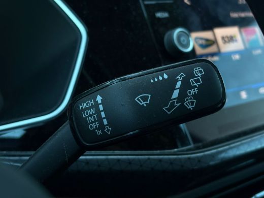 Volkswagen T-Cross 1.0 TSI 110 pk Style | Parkeersensoren | Cruise control adaptief | Navigatie | ActivLease financial lease