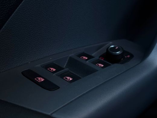 Volkswagen T-Cross 1.0 TSI 110 pk Style | Parkeersensoren | Cruise control adaptief | Navigatie | ActivLease financial lease