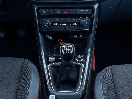 Volkswagen T-Cross 1.0 TSI 110 pk Style | Parkeersensoren | Cruise control adaptief | Navigatie | ActivLease financial lease