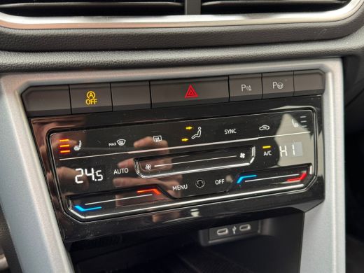 Volkswagen T-Roc TSI 115PK LIFE GOAL EDITION VIRTUAL/NAVI/ACC/STOELVERW. ActivLease financial lease