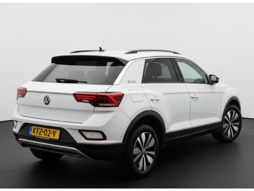 Volkswagen T-Roc TSI 115PK LIFE GOAL EDITION VIRTUAL/NAVI/ACC/STOELVERW. ActivLease financial lease