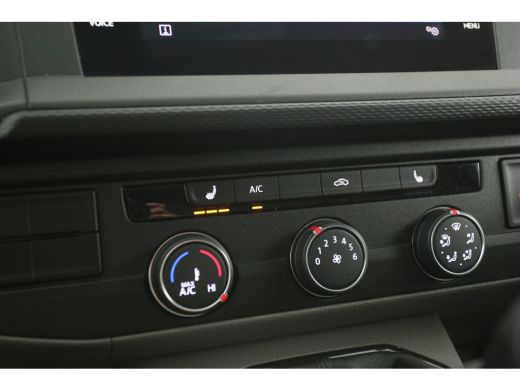 Volkswagen Transporter 2.0 TDI L1H1 | Airco | Camera | Carplay | Navi | Parkeersens. ActivLease financial lease