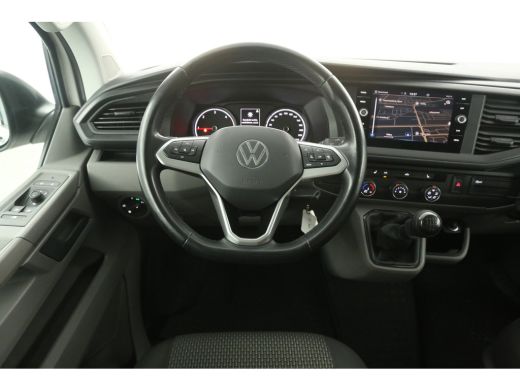 Volkswagen Transporter 2.0 TDI L1H1 | Airco | Camera | Carplay | Navi | Parkeersens. ActivLease financial lease