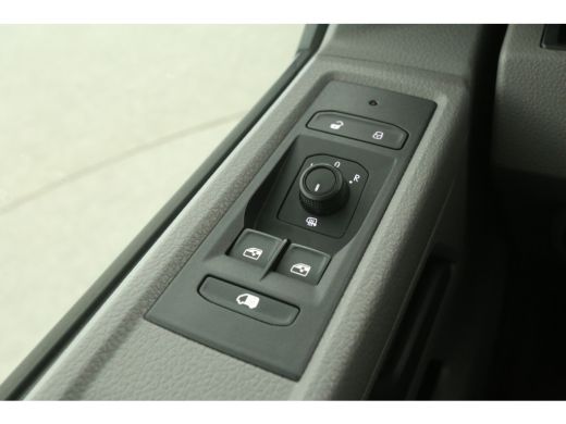 Volkswagen Transporter 2.0 TDI L1H1 | Airco | Camera | Carplay | Navi | Parkeersens. ActivLease financial lease