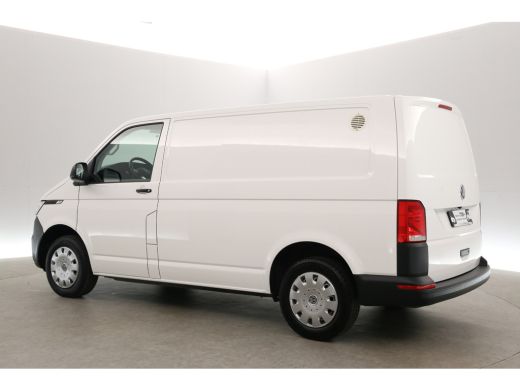 Volkswagen Transporter 2.0 TDI L1H1 | Airco | Camera | Carplay | Navi | Parkeersens. ActivLease financial lease