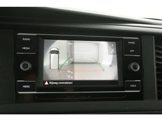 Volkswagen Transporter 2.0 TDI L1H1 | Airco | Cruise | 3 Zits | Camera | Carplay | LED ActivLease financial lease