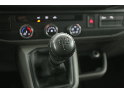 Volkswagen Transporter 2.0 TDI L1H1 | Airco | Cruise | 3 Zits | Camera | Carplay | LED ActivLease financial lease