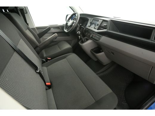 Volkswagen Transporter 2.0 TDI L1H1 | Airco | Cruise | 3 Zits | Camera | Carplay | LED ActivLease financial lease