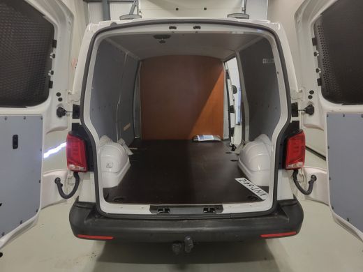 Volkswagen Transporter 2.0TDI 150pk L2/H1 Automaat Euro 6! ActivLease financial lease