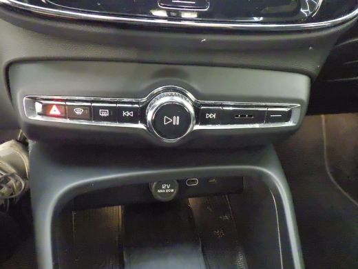 Volvo  C40 Recharge Twin Intro Edition 78 kWh | PDC V+A en 360 Camera | Elektrische achterklep | AWD | Panor... ActivLease financial lease