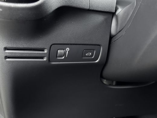 Volvo  C40 Recharge Twin Intro Edition 78 kWh | PDC V+A en 360 Camera | Elektrische achterklep | AWD | Panor... ActivLease financial lease
