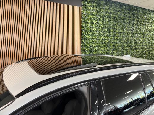 Volvo  V60 T6 AWD Recharge Ultra Dark | Trekhaak | Schuifdak | Head-Up Display | Harman Kardon | Adaptieve C... ActivLease financial lease