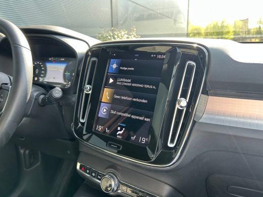 Volvo  XC40 1.5 T4 Recharge R-Design Expression | Harman/Kardon | Camera | Apple Carplay | Keyless | ActivLease financial lease