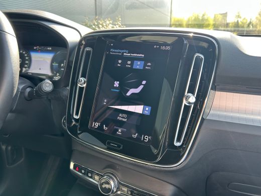 Volvo  XC40 1.5 T4 Recharge R-Design Expression | Harman/Kardon | Camera | Apple Carplay | Keyless | ActivLease financial lease