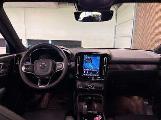 Volvo  XC40 Recharge Ultimate 70 kWh | Trekhaak | All Season banden | Schuifdak | 360&deg; Camera | Harman Kardon... ActivLease financial lease