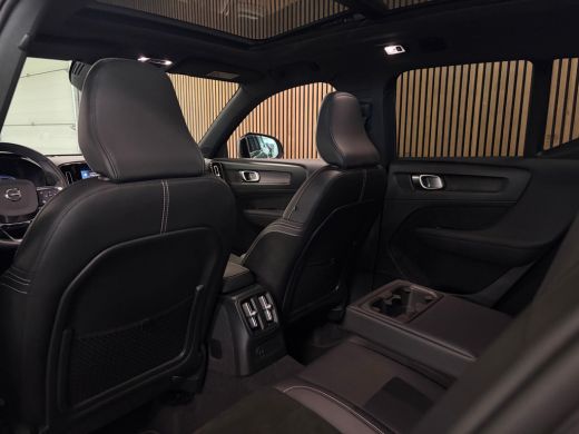 Volvo  XC40 T5 Recharge R-Design | Schuifdak | Trekhaak | Adaptieve Cruise Control | Stoel en Stuurwielverwar... ActivLease financial lease