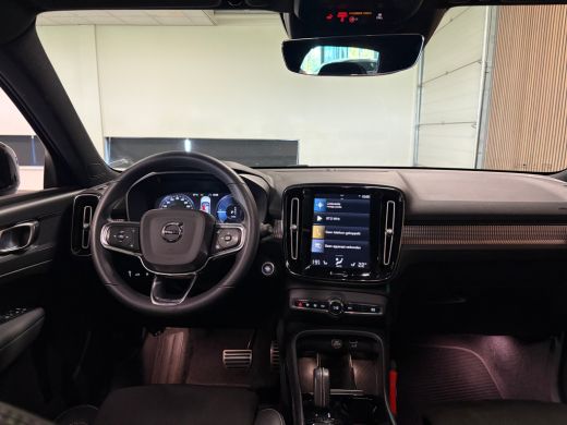 Volvo  XC40 T5 Recharge R-Design | Schuifdak | Trekhaak | Adaptieve Cruise Control | Stoel en Stuurwielverwar... ActivLease financial lease