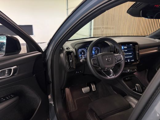 Volvo  XC40 T5 Recharge R-Design | Schuifdak | Trekhaak | Adaptieve Cruise Control | Stoel en Stuurwielverwar... ActivLease financial lease